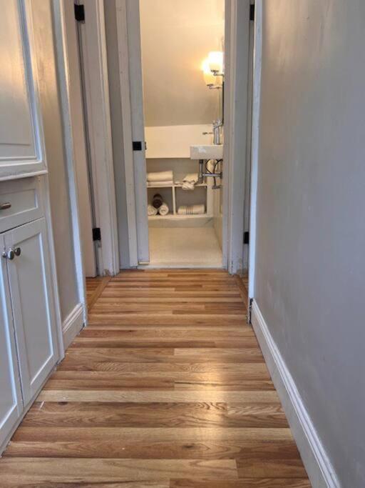 Your Home Away From Home - Jamaica Plain, Бостон Экстерьер фото